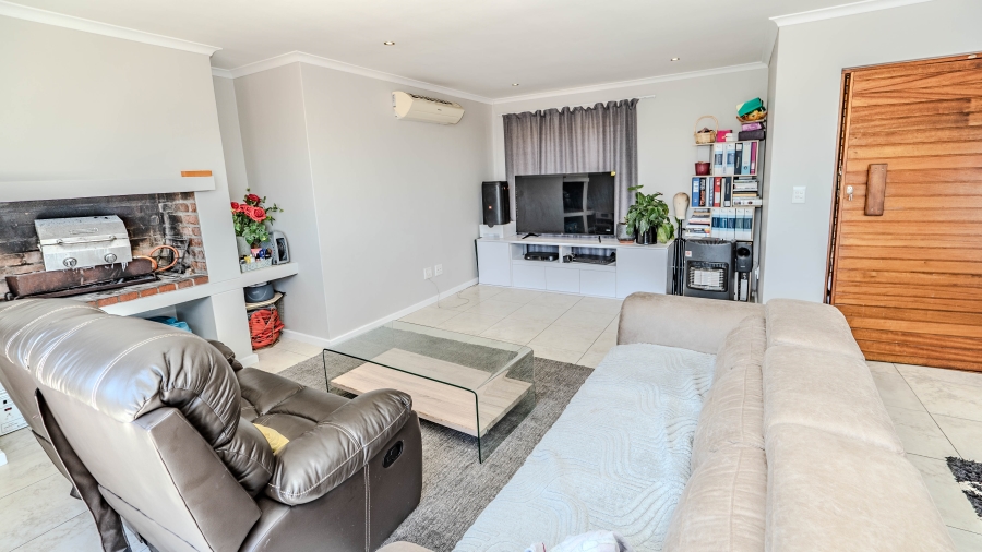 3 Bedroom Property for Sale in Normandie Western Cape